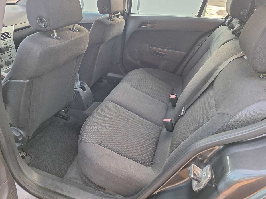 vand opel astra h 1.4 benzina, an 2009, proprietar
