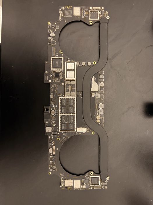 Vand piese macbook pro 2019
