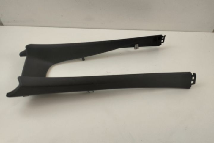 Trim interior  Consola centrala 5891305010 Toyota Avensis a 3-a gener