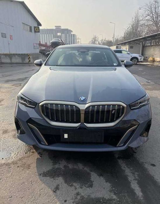 Bmw i5 35l Podzakaz