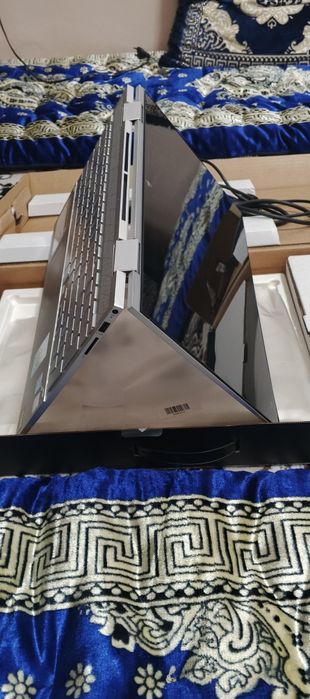 HP Envy 8/256SSD