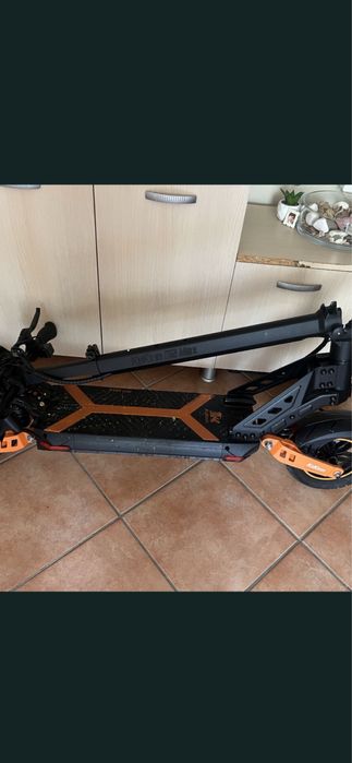 Vand trotineta electrica  KUKiRiN G2 MAx