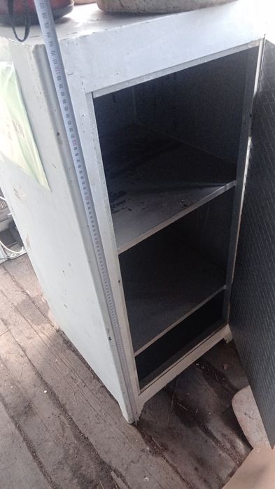 Продам металический сейф