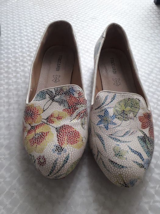 Продам качественную обувь