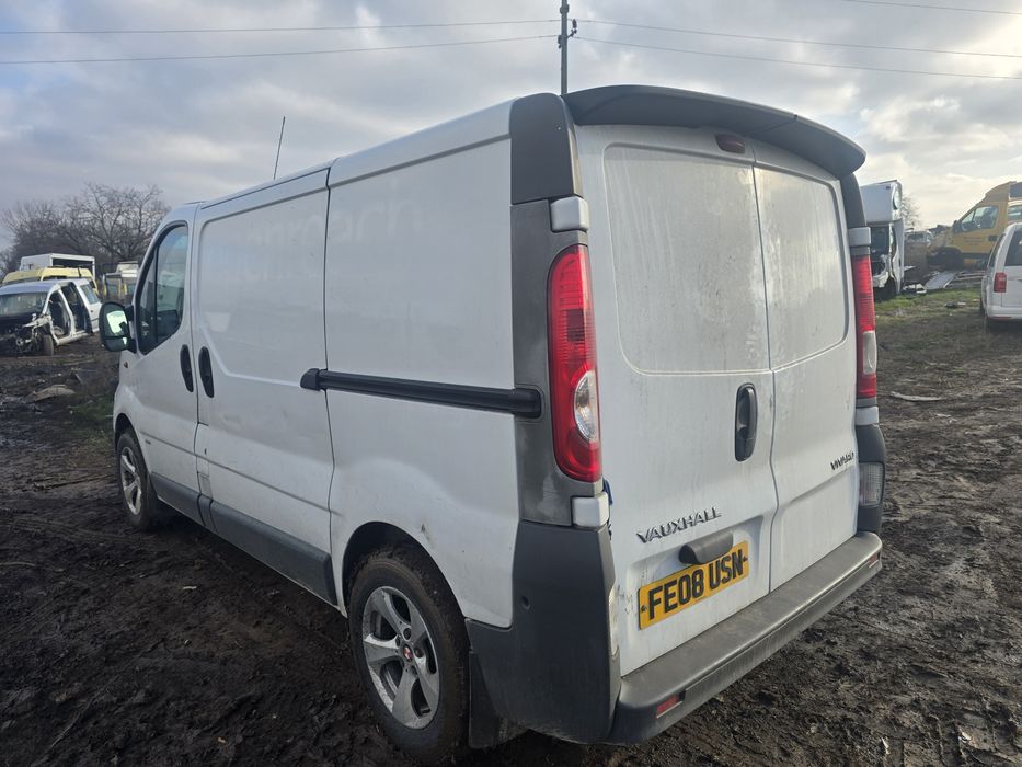Dezmembrez opel vivaro renault trafic motor 2.0 euro 4 cutie primastar