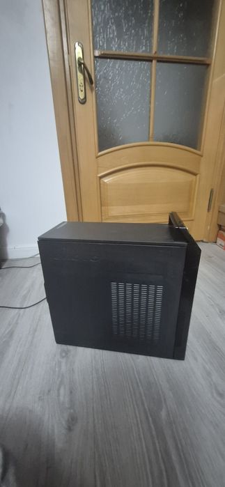 Carcasa pc lenovo