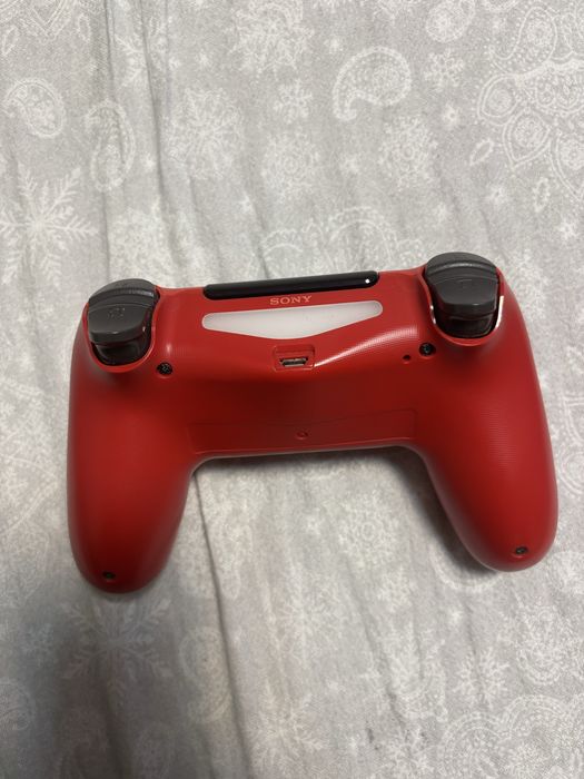 Controller Sony DualShock 4 v2 pentru PlayStation 4, Magma Red
