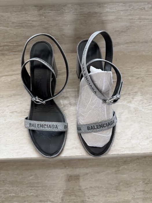 Сандали Balenciaga
