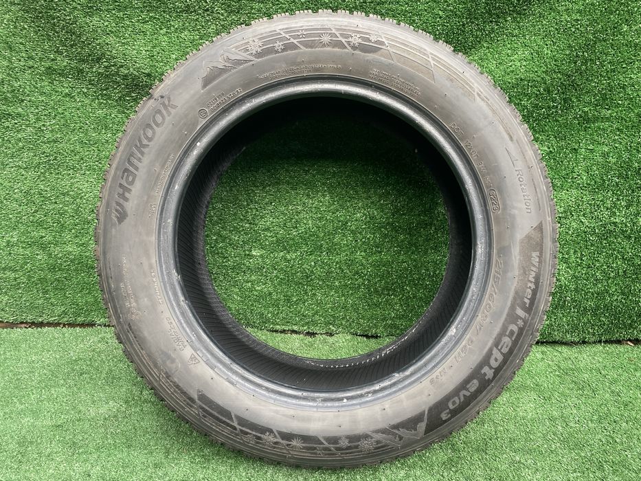 Set 2 anvelope iarna Hankook Winter I Cept Evo3 215 60 17 96H 7,5mm
