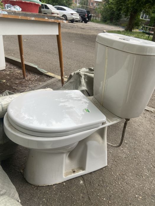 Продам унитаз срочно заберите сейчас