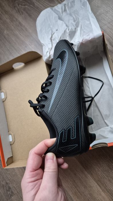 Бутонки Nike - чисто нови