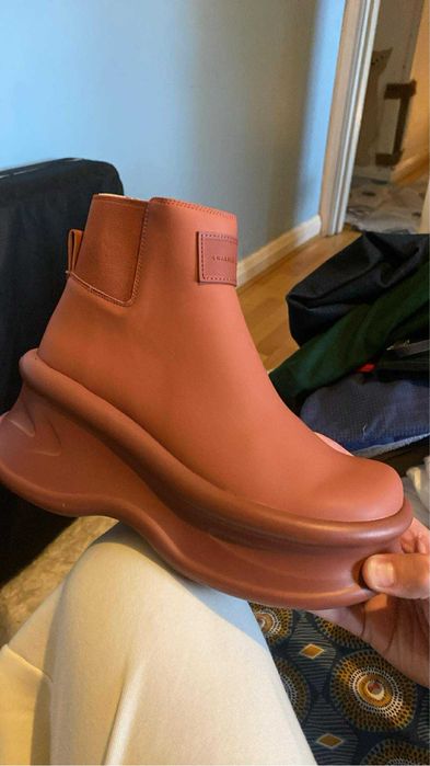 Charles & Keith ghete