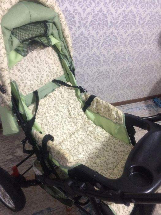Детская коляска почти. Новая