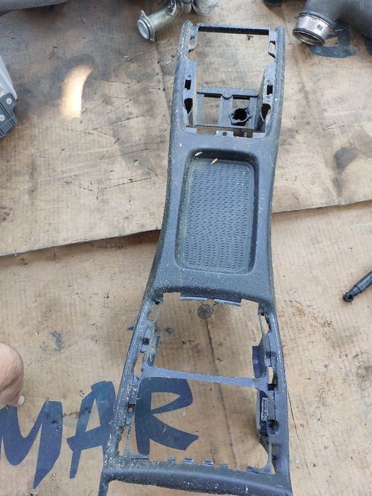Пластмаса централна конзола Bmw n55 e92 e93 335i 306кс бмв е92 е90