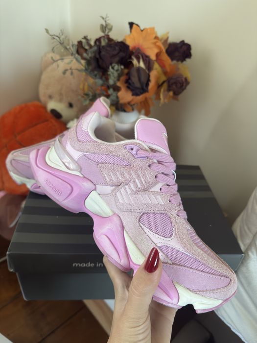 New Balance Pink 38