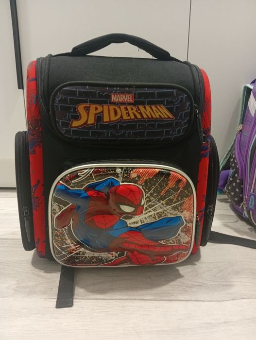 Продам рюкзак для мальчика