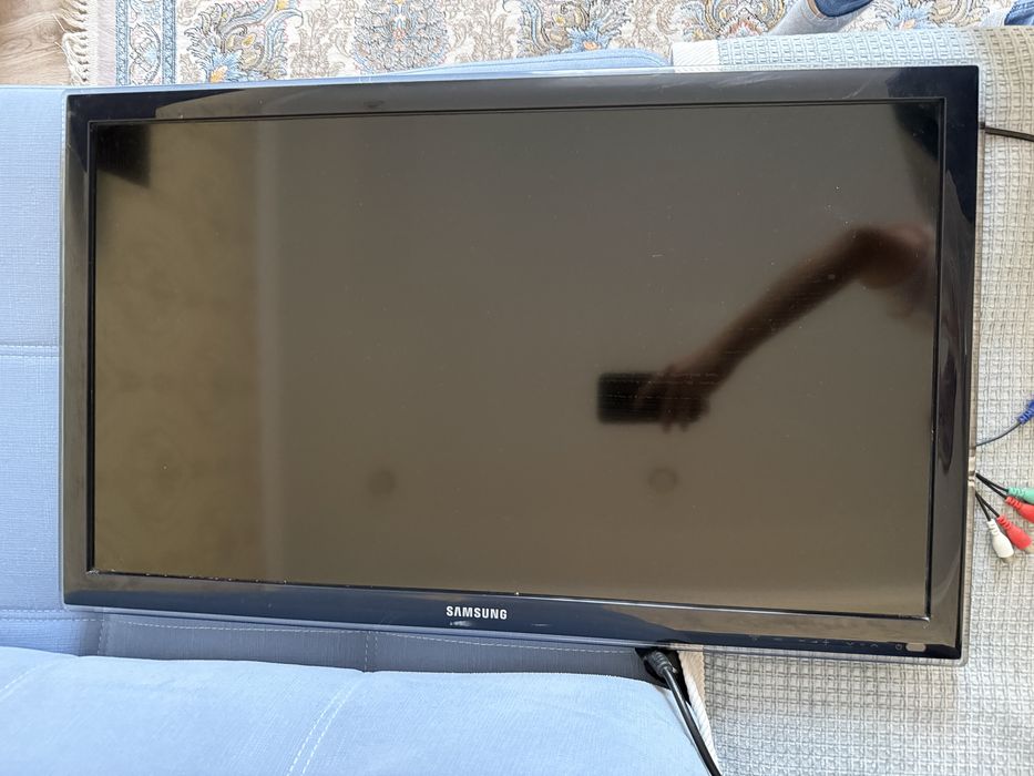 Продам телевизор samsung