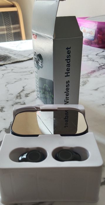 Продаю блютуз наушники YD03