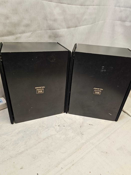 Titlu: Boxe Raft Surround Onkyo THXS-1L THXS-1R Certificare Lucasfilm THX Made in Germany Borne Aurite Proiect Reconditionare Camera Copii Jucarii