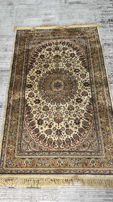 Продам шелковый ковер! Размер 1,5 х 2,3