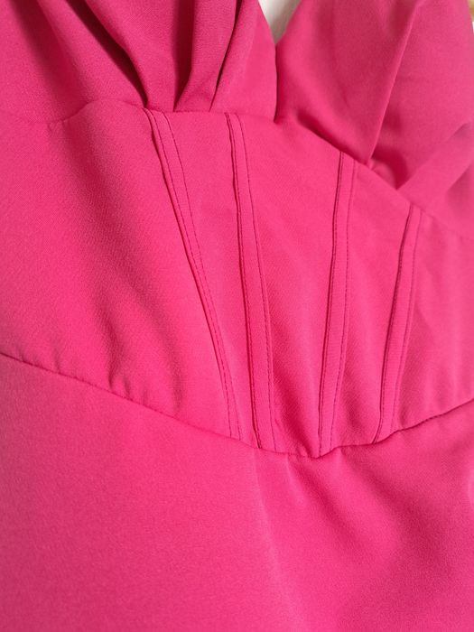 Елегантна цикламена рокля