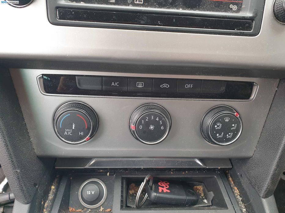 Panou Comanda AC Clima Climatronic Aer Conditionat Volkswagen Passat B8 2014 - 2023 [K4728]