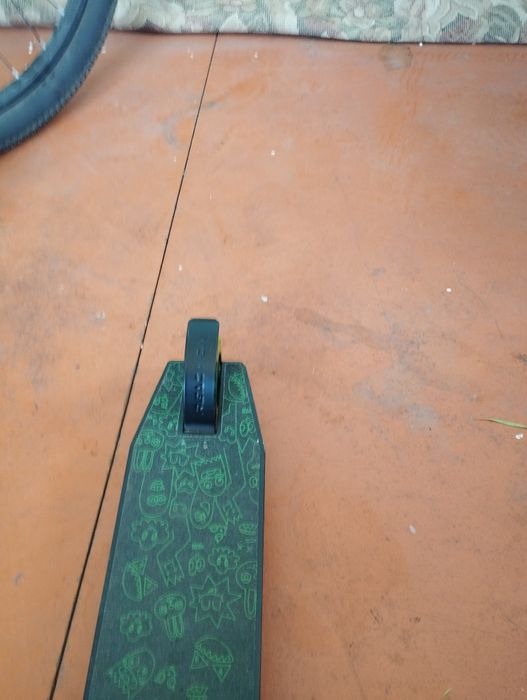 Продам детский трюковой самокат!