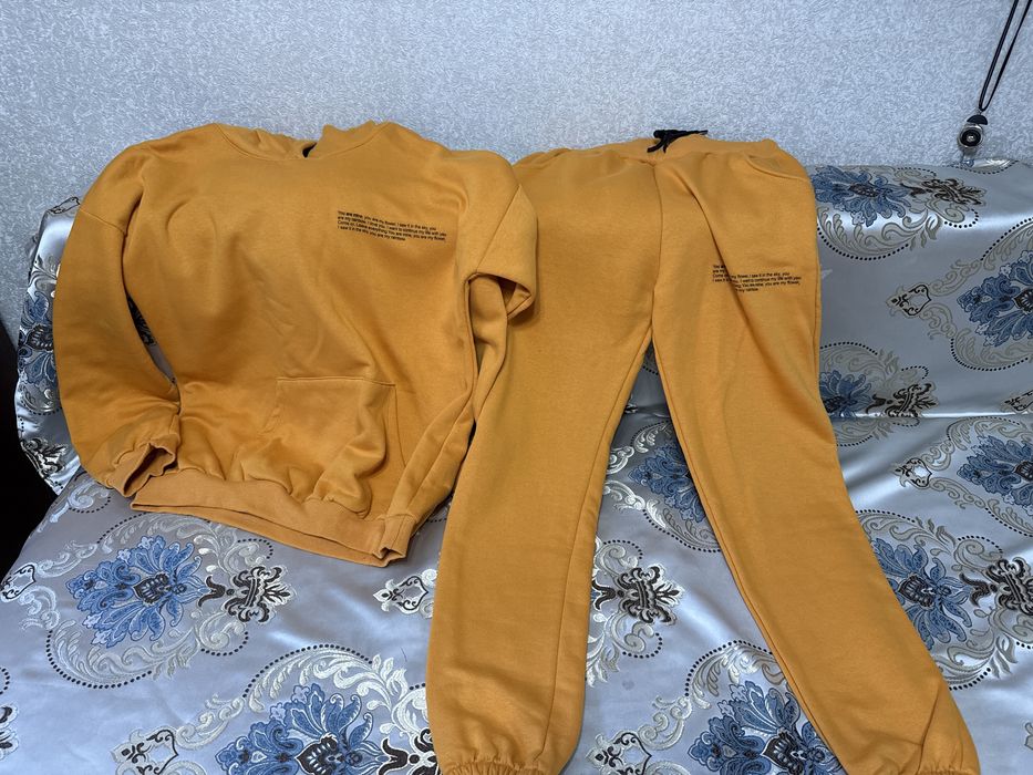 Спортивный костюм