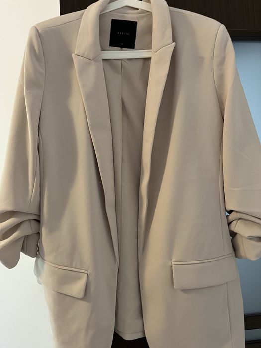 Sacou bej Mohito marime 42