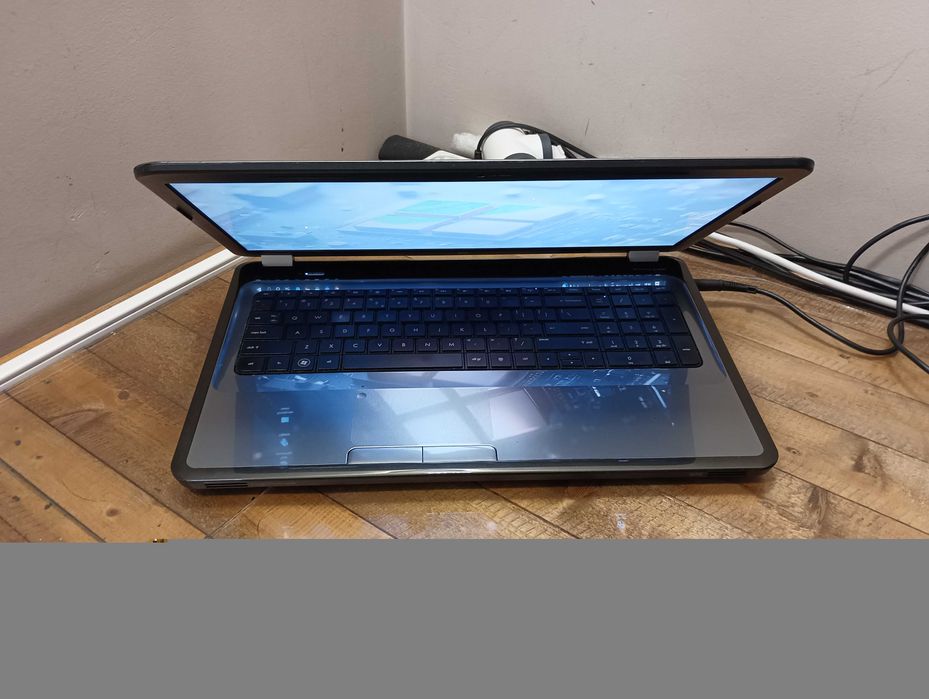 Лаптоп HP Pavilion g7  - 17.3"
