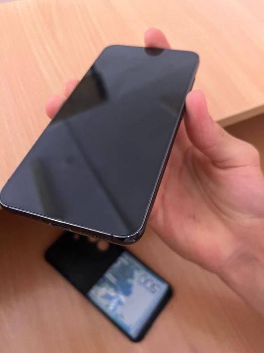 Samsung Galaxy S23 8/256g