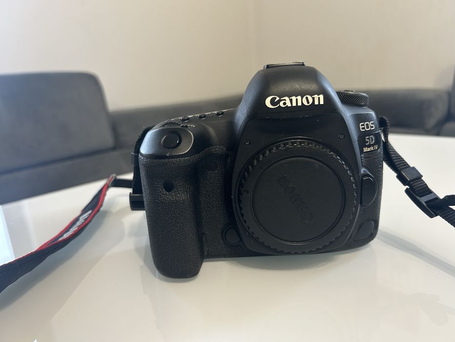 Canon 5D Mark IV