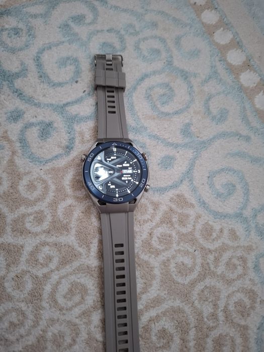 Продам смарт чесы