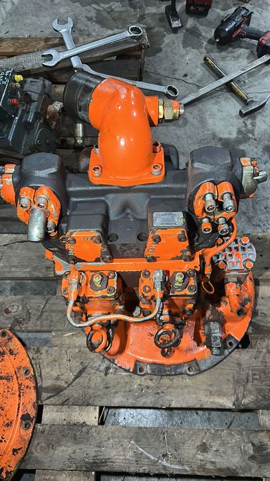 Pompa  hidraulica .  Fiat.   HPV 102Fw