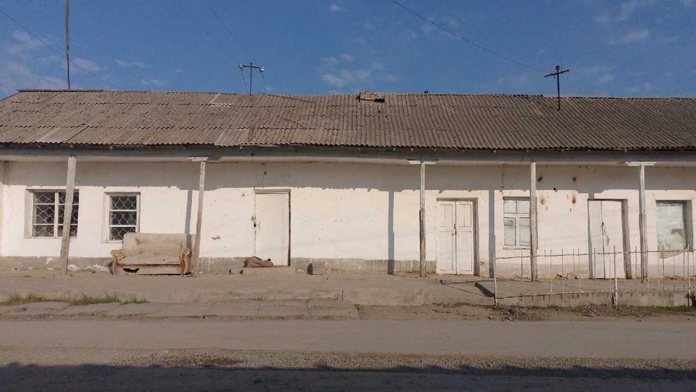 Чинозда уй- магазин сотилади- продам  нежилой дом в Чиназе