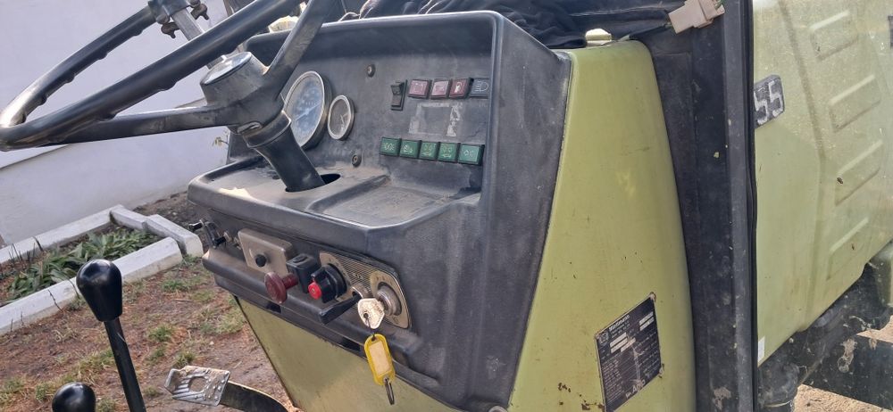 De vazare Tractor Hurlimann  H355    55cp