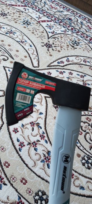 Продам новый - Кованный топор .Россия