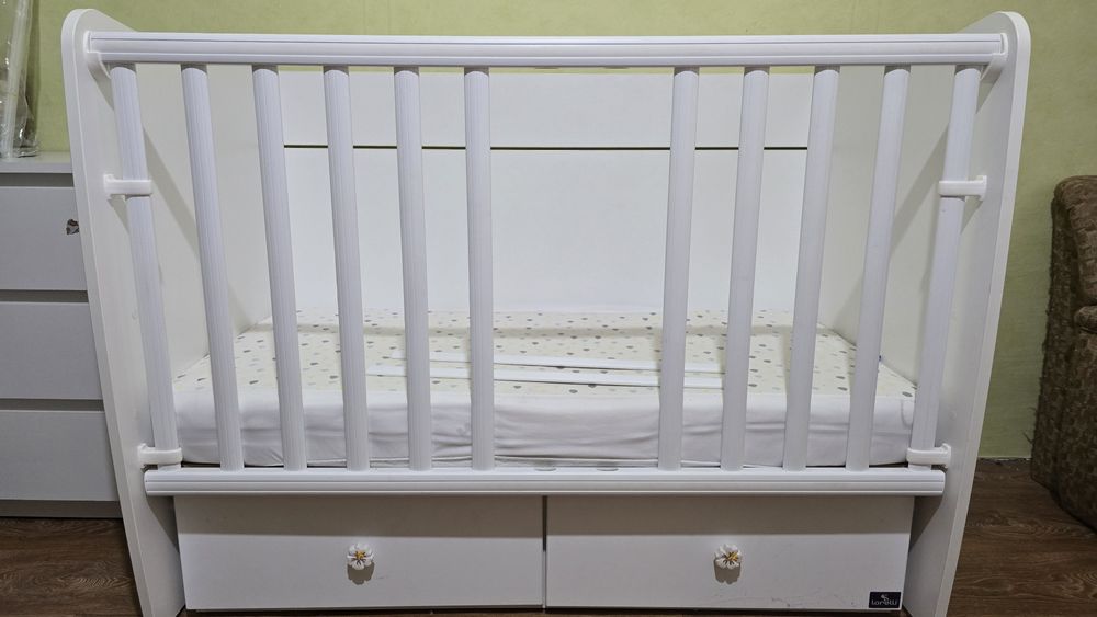 Кошара-люлка Lorelli classic matrix с матрак и протектор