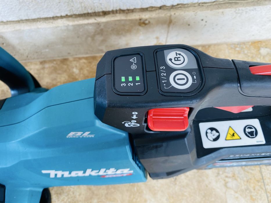 Makita UH 007G masina de taiat gard viu