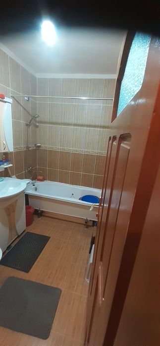 Vind apartament 1camera baie bucătărie hol balcon