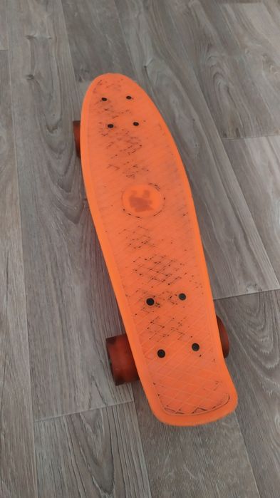 Скейтборд.         .