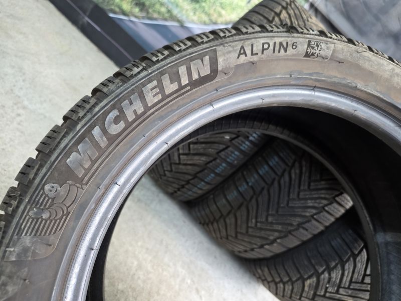 225/45/17 MICHELIN 4бр