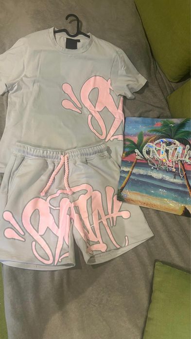 Syna World екипи