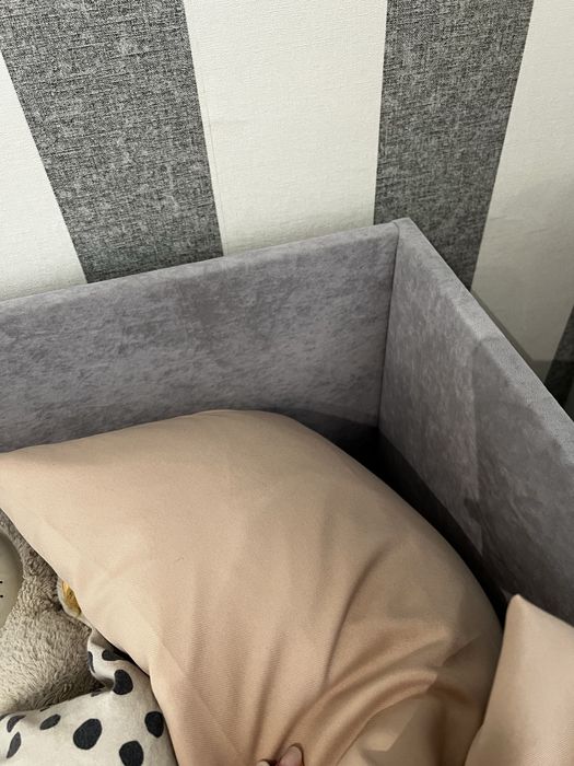 Тапицирано легло