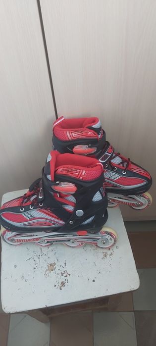 Продам роликовые коньки