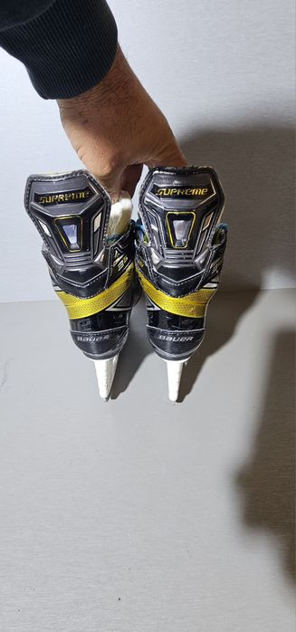 Patine 89 hochei hockey  Bauer Supreme 3S  marime 30-31   ( 20,2   cm lungime interioara).