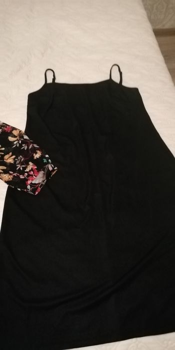 Продам платье Турция 50-52рр5000тнтн