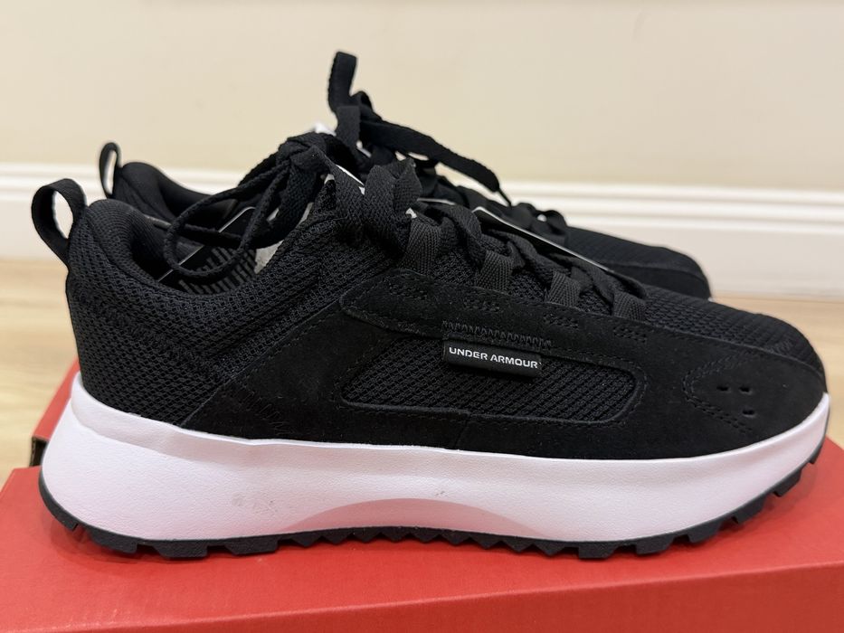 Оригинальные кроссовки Under Armour