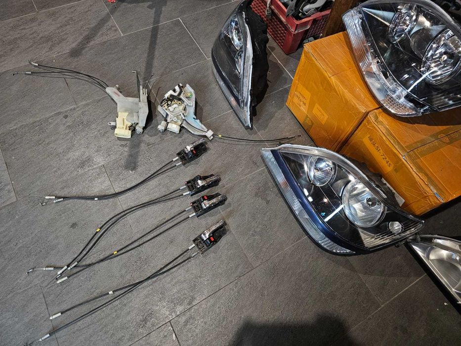 Тросик  двери RX300