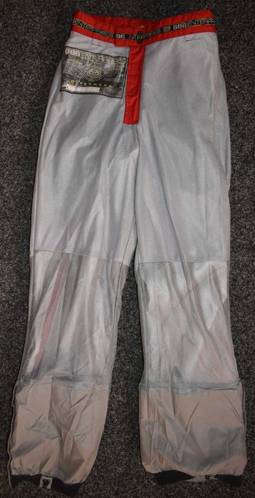 Долница за ски и сноуборд марка 686